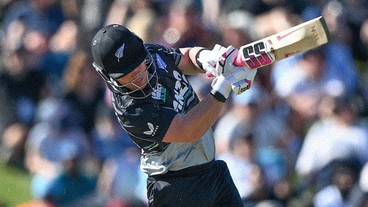 tim seifert smashes shaheen afridi for 4 sixes during nz vs pak 2nd t20 video goes viral watch NZ Vs PAK: Tim Seifert Smashes Shaheen Afridi For 4 Sixes In An Over — WATCH