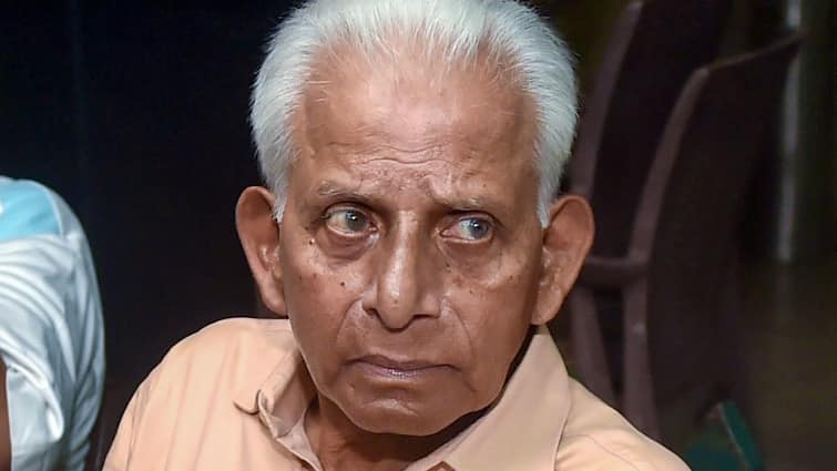 Mumbai Cricket Stalwart Padmakar Shivalkar Passes Away Aged 84 Ranji Trophy Legend Mumbai Cricket Stalwart Padmakar Shivalkar Passes Away At 84