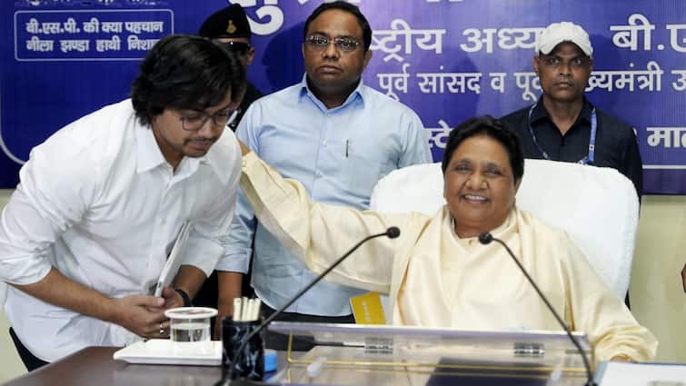 Mayawati Elevates Akash Anand To Key Role In BSP Ahead Of Bihar Election 2025 For Nephew Comeback Mayawati Elevates Akash Anand To Key Role In BSP Ahead Of Bihar Polls For Nephew’s Comeback