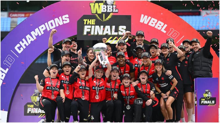 WBBL Title Winning Coach Signs New Deal With Melbourne Renegades big bash league Simon Helmot WBBL Title-Winning Coach Signs New Deal With Melbourne Renegades