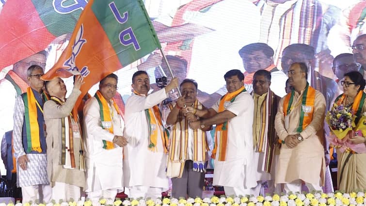 ‘TMC Ka Visarjan’: New Bengal BJP Chief Samik Bhattacharya Eyes 2026 Assembly Win With ‘New Voter List’ ‘TMC Ka Visarjan’: New Bengal BJP Chief Samik Bhattacharya Eyes 2026 Assembly Win With ‘New Voter List’