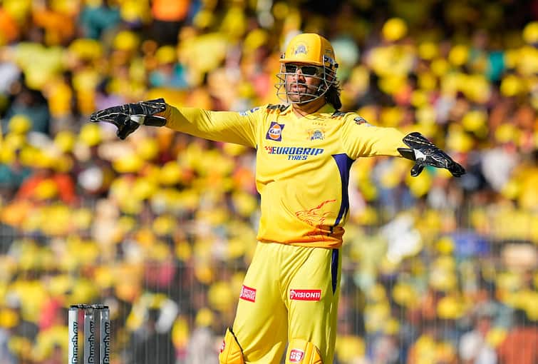 MS Dhoni Net Worth In Crores Earnings Endorsements Investments MS Dhoni