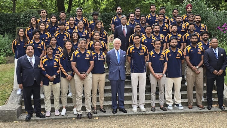 King Charles Quizzes Shubman Gill On Test Loss Meets Indian Men Women Cricket Teams London King Charles Quizzes Shubman Gill On Test Loss, Meets Indian Men