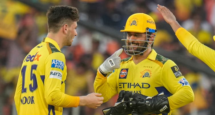 When MS Dhoni Surprised Truck Driver On 50th Birthday In Central England When MS Dhoni Surprised Truck Driver On 50th Birthday In Central England