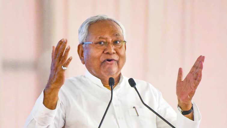 Bihar Elections 2025 Nitish Govt Likely To Announce Free Electricity Up To 100 Units ann Nitish Govt Likely To Announce Free Electricity Up To 100 Units Ahead of Bihar Polls
