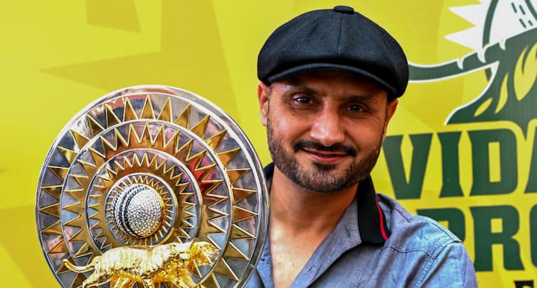 Bowlers With Most Sixes In Cricket History Ft. Harbhajan Singh Bowlers With Most Sixes In Cricket History Ft. Harbhajan Singh