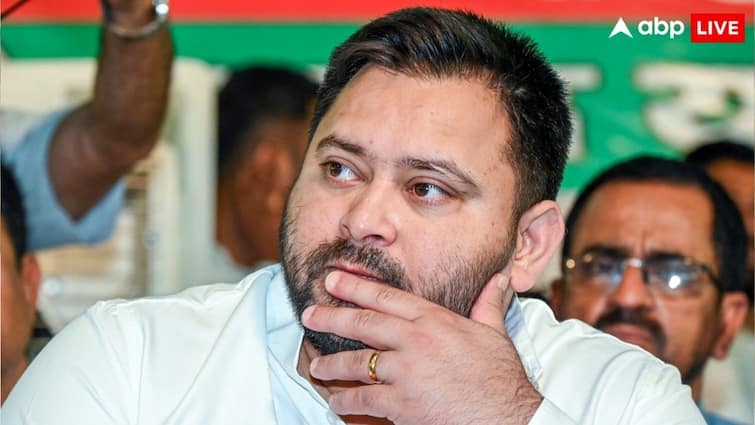 Tejashwi Yadav Allegedly Holds Two Voter IDs RJD Complaint Filed Against RJD’s Tejashwi Yadav In Patna Over Charge Of Holding 2 Voter IDs