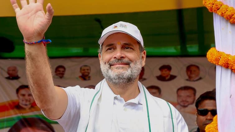 Bihar Voter Adhikar Yatra Rahul Gandhi Alleges Vote Chori in Bihar Claims Modi Shaken Rahul Gandhi Alleges 