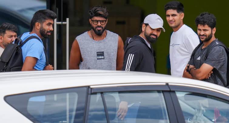 Rohit Sharma Hospital Visit Sparks Concern Watch Rohit Sharma’s Late-Night Hospital Visit Sparks Concern - Watch