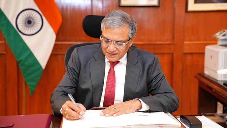 Bihar Elections 2025 CEC Gyanesh Kumar To Visit Patna Bihar Election Dates Bihar Election Dates To Be Announced Soon As EC Team Visits Poll-Bound State Tomorrow