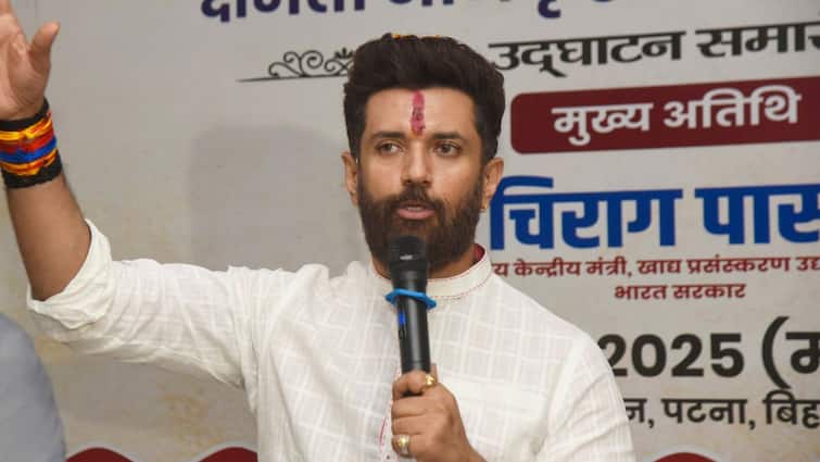 Bihar Elections Will Chirag Paswan Demand Muslim CM For Bihar Like His Father Ram Vilas Paswan ABP Exclusive: Will Chirag Demand Muslim CM For Bihar Like His Father? Here