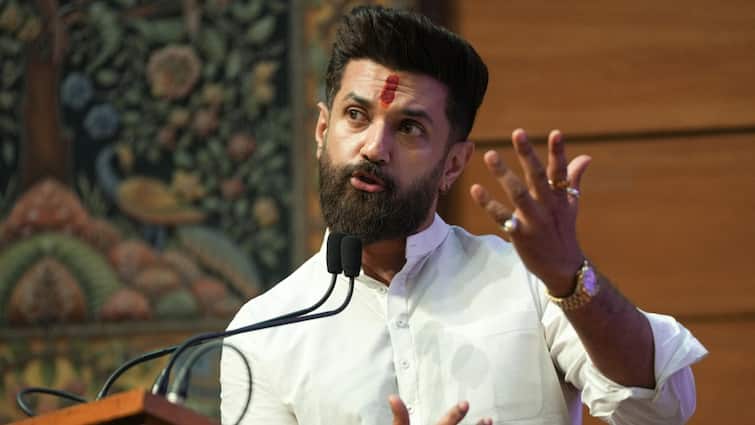 Bihar Election 2025 NDA Seat-Sharing Talks Chirag Paswan Seeks 45–54 Seats BJP LJP-R Meet In Delhi Bihar Election 2025: Chirag Paswan Forms Poll Team As NDA Seat-Sharing Talks Heat Up, LJP(R) Eyes Key Seats