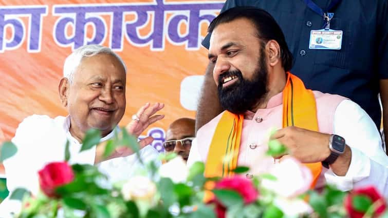 Bihar Elections 2025 NDA Seat Sharing BJP 101 JDU 101 LJP Ramvilas HAM 6 Upendra Kushwaha 6 Bihar Election: BJP, JD(U) To Contest 101 Seats Each As NDA Announces Seat-Sharing Pact