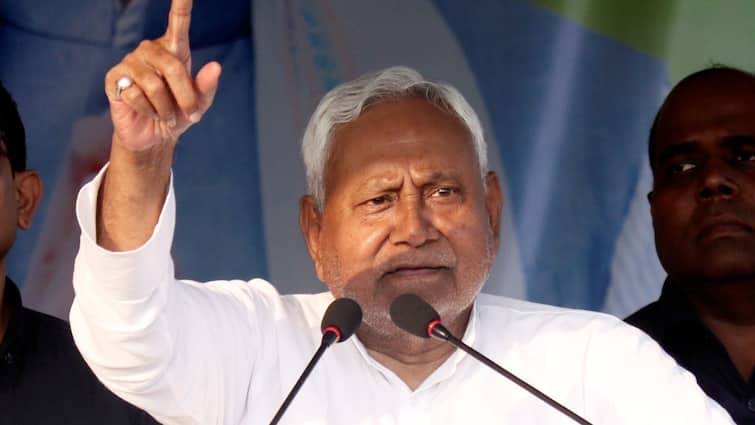 5bfc0a2c29c340a6709f0900f5881c4c1761487101754272_original.jpg Bihar Elections JDU Expels 16 Rebels Amid Ticket Disputes Nitish Kumar