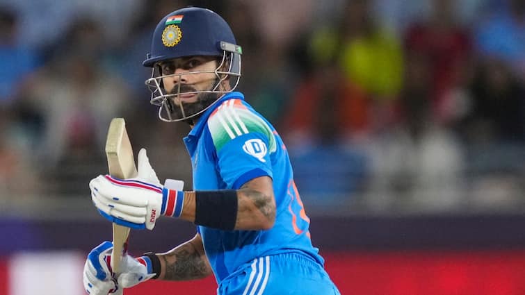 IND vs AUS 2nd ODI Virat Kohli Dismissed For A Duck Again IND vs AUS 2nd ODI: Virat Kohli Dismissed For A Duck Again!