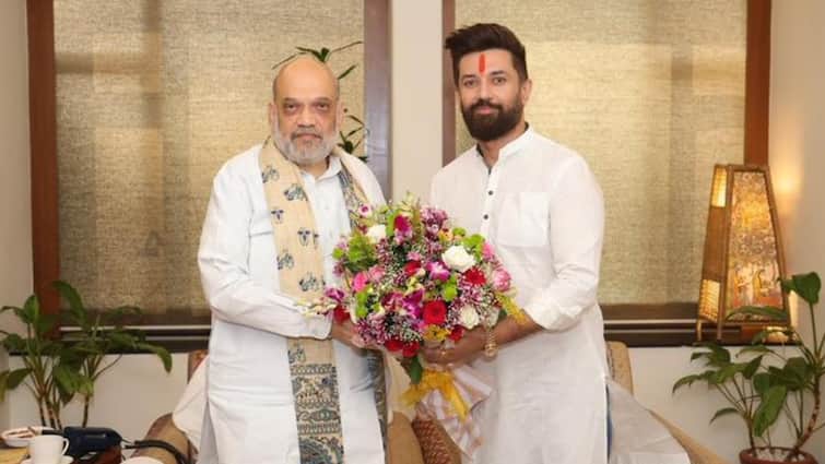 Bihar Polls Chirag Paswan Meets Amit Shah In Patna, Discusses NDA Strategy For Elections Chirag Paswan Meets Amit Shah In Patna, Discusses NDA Strategy For Bihar Polls