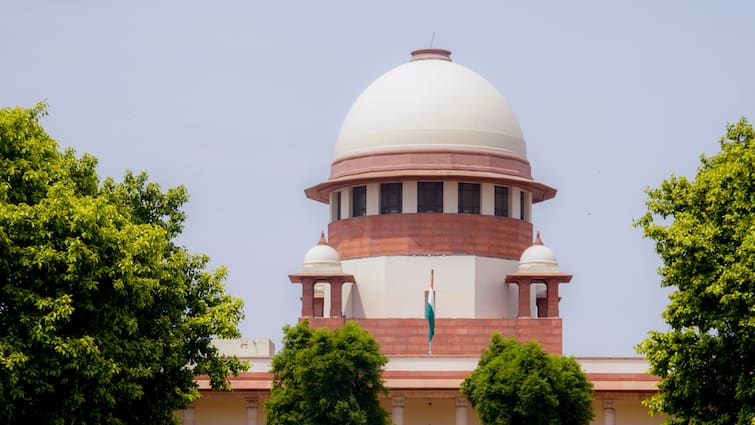 Bihar SIR Supreme Court Orders Free Legal Aid For 3-66 Lakh Excluded Electors In Filing Appeals Bihar SIR: Supreme Court Orders Free Legal Aid For 3.66 Lakh Excluded Electors In Filing Appeals