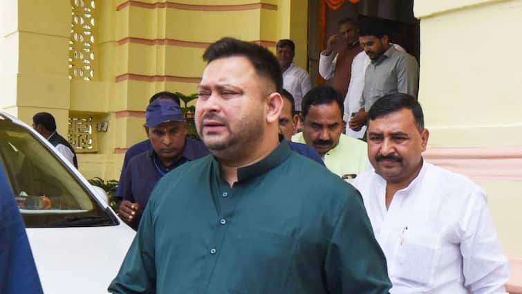 Tejashwi Yadav May Contest From Two Seats In Bihar Elections ann Tejashwi Yadav May Contest From Two Seats In Bihar Elections, Check Details