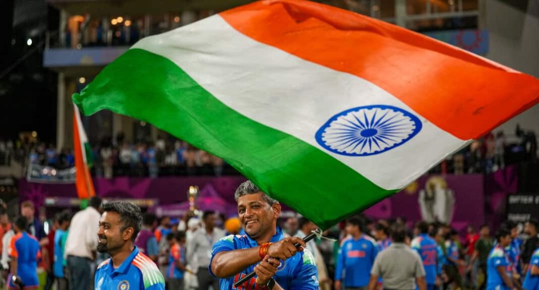 Amol Muzumdar Once Hailed Sachin Tendulkar Never Played India Lifts World Cup As Coach Amol Muzumdar, Once Hailed As ‘Next Tendulkar’ & Never Played For India, Lifts World Cup As Coach