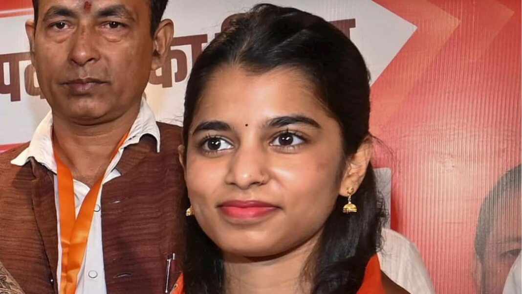 Bihar Elections Youngest BJP Candidate Maithili Thakur Enters Fray Promises Practical Solutions Youngest BJP Candidate Maithili Thakur Enters Bihar Election Fray, Promises Practical Solutions