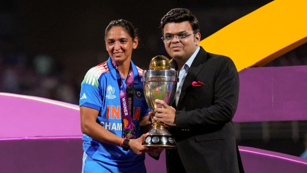 Harmanpreet Kaur Equals MS Dhoni Unique Achievement With World Cup Triumph Harmanpreet Kaur Equals MS Dhoni