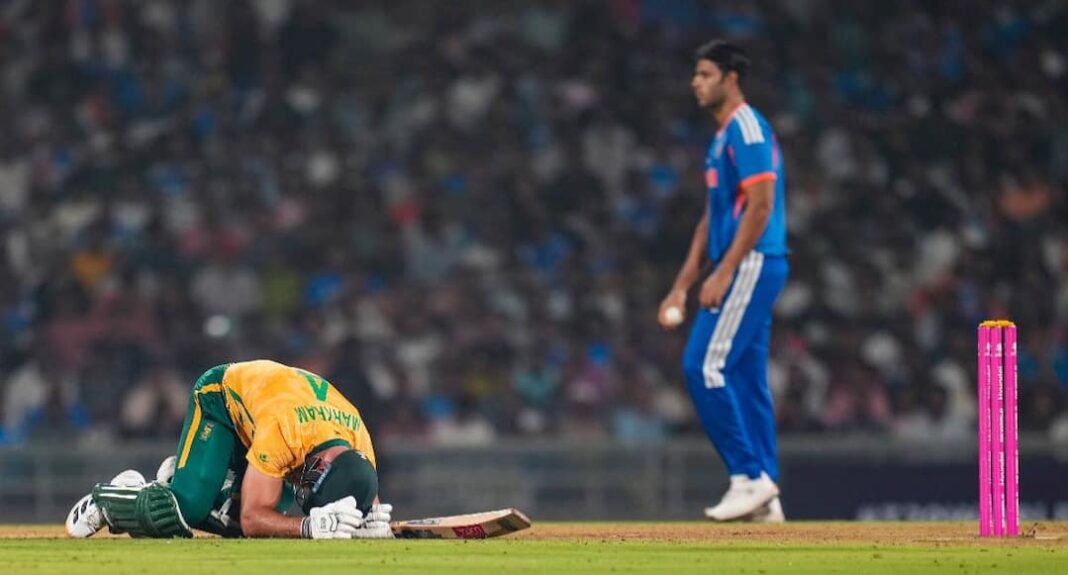 भारत बनाम दक्षिण अफ्रीका टी20 विश्व कप टिकट: नरेंद्र मोदी स्टेडियम में सुपर 8 की भिड़ंत कैसे देखें
