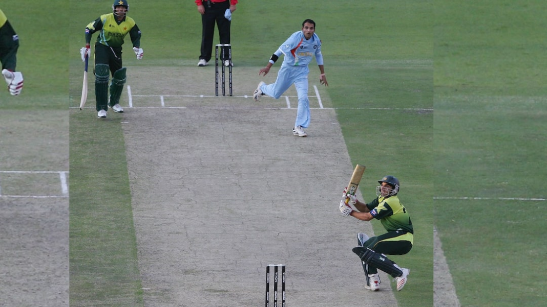 IND vs PAK T20 विश्व कप: भारत-पाकिस्तान क्रिकेट मैचों के शीर्ष 10 क्षण
