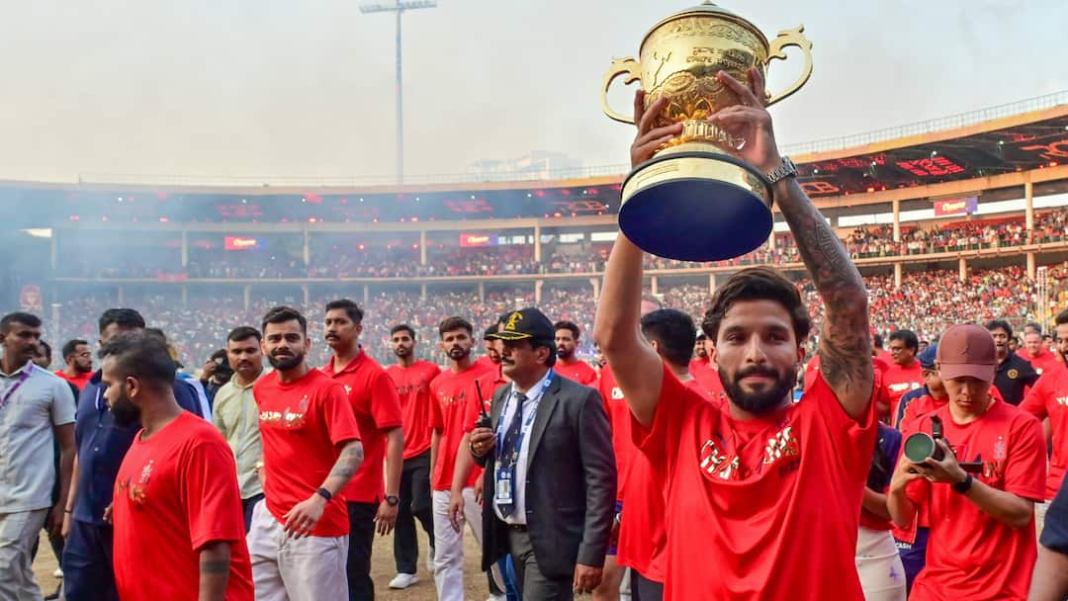 आईपीएल 2026: रॉयल चैलेंजर्स बैंगलोर को खरीदने के लिए संघर्ष कर रहे वैश्विक दिग्गजों की सूची
