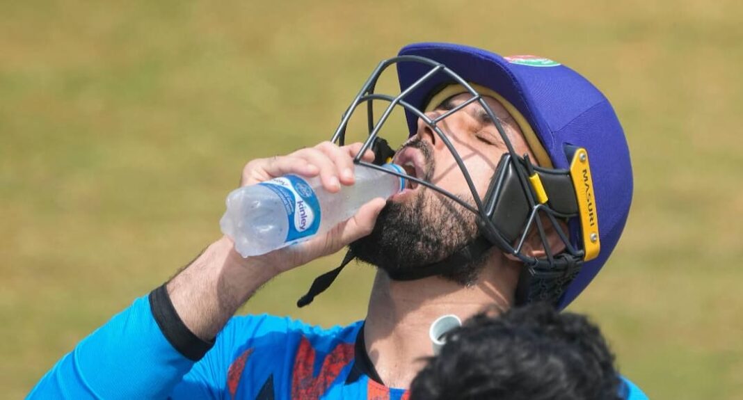 टी20 वर्ल्ड कप में नाराजगी के बाद मोहम्मद नबी पर ICC का भारी जुर्माना
