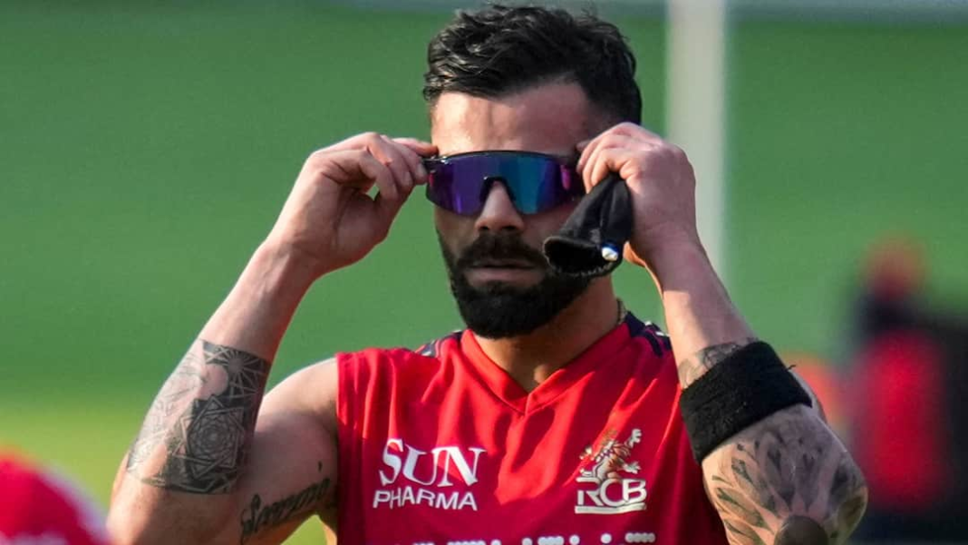 आरसीबी बनाम एसआरएच: विराट कोहली इतिहास के कगार पर; शीर्ष स्थान के लिए पाक स्टार को गद्दी से हटाने के लिए 29 रनों की जरूरत है
