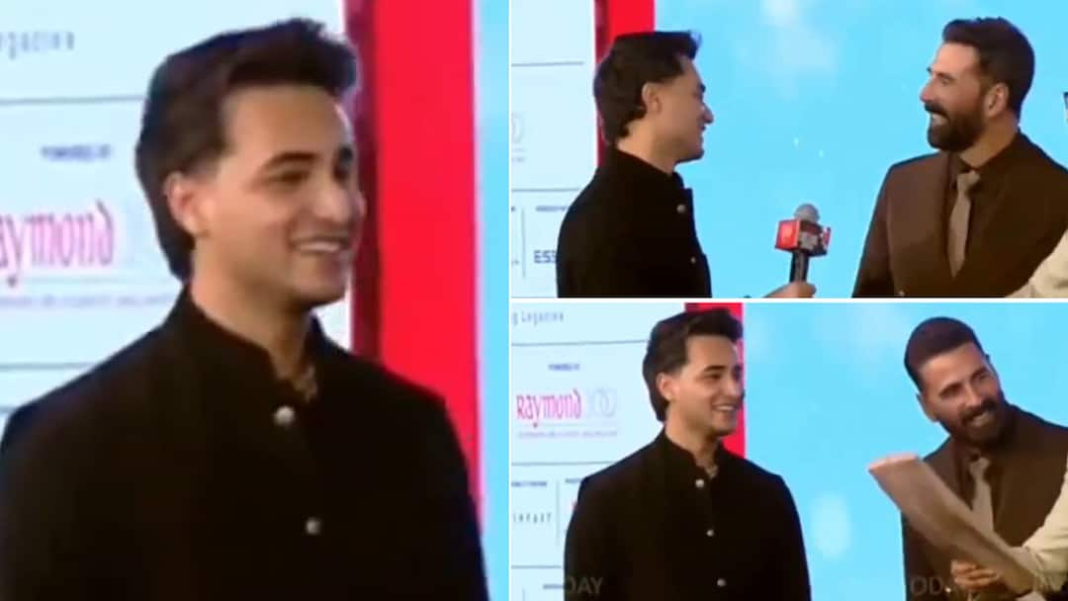 अक्षय कुमार ने अभिषेक शर्मा से मांगा ऑटोग्राफ; यहां जानिए अभिषेक ने क्या उपहार दिया - देखें
