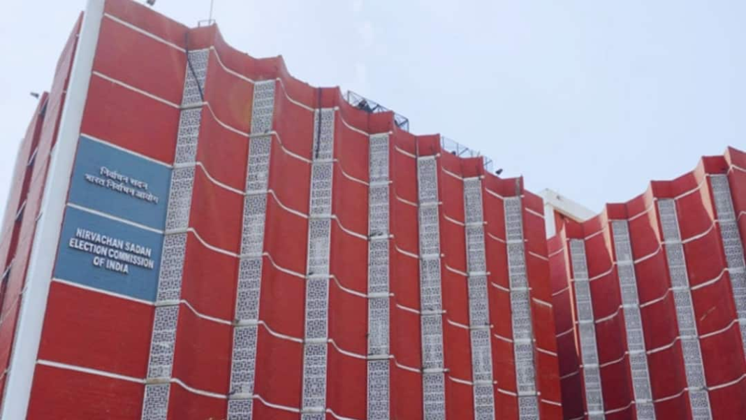 चुनाव आयोग के पत्र पर बीजेपी की मुहर, केरल में विवाद शुरू; पोल बॉडी ने इसे 'लिपिकीय त्रुटि' बताया
