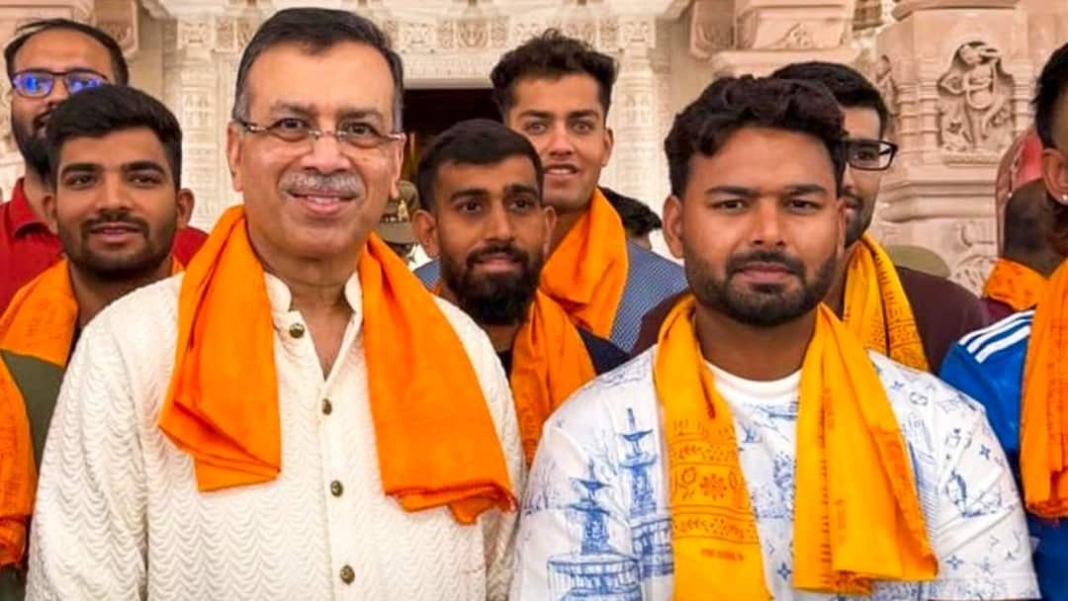 एलएसजी के मालिक संजीव गोयनका और ऋषभ पंत ने आईपीएल 2026 से पहले अयोध्या के राम मंदिर का दौरा किया
