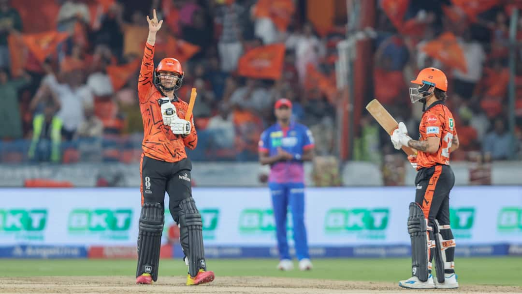 एसआरएच बनाम डीसी हाइलाइट्स: अभिषेक शर्मा के शतक ने हैदराबाद को दिल्ली पर बड़ी जीत दिलाई
