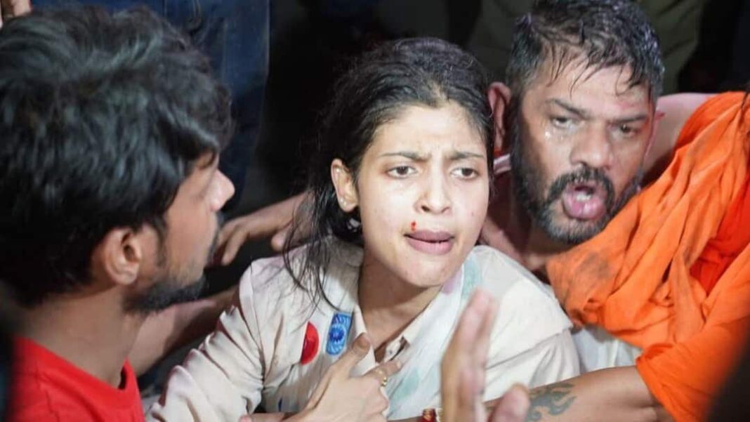 बंगाल चुनाव: इकबालपुर में हिंसा को लेकर भाजपा उम्मीदवार राकेश सिंह पर मामला दर्ज, 9 गिरफ्तार
