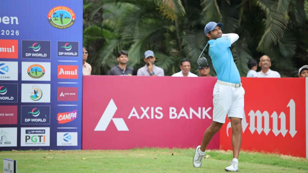 आंध्र ओपन 2026 में ध्रुव श्योराण ने शानदार 67 रन बनाकर शुरुआती नियंत्रण हासिल कर लिया
