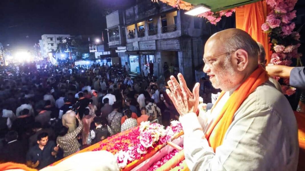 'सीमाएं सील करेंगे, घुसपैठियों को बाहर निकालेंगे': अमित शाह ने बंगाल में टीएमसी पर हमला तेज किया
