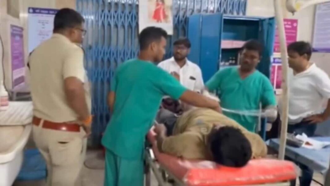 पश्चिम बंगाल चुनाव: दक्षिण 24 परगना में गोलीबारी में टीएमसी कार्यकर्ता घायल, पार्टी ने बीजेपी पर लगाया आरोप
