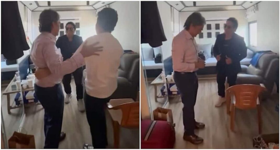 देखें: सचिन तेंदुलकर का महाकाव्य अप्रैल फूल्स डे प्रैंक - आपको यह देखना होगा!
