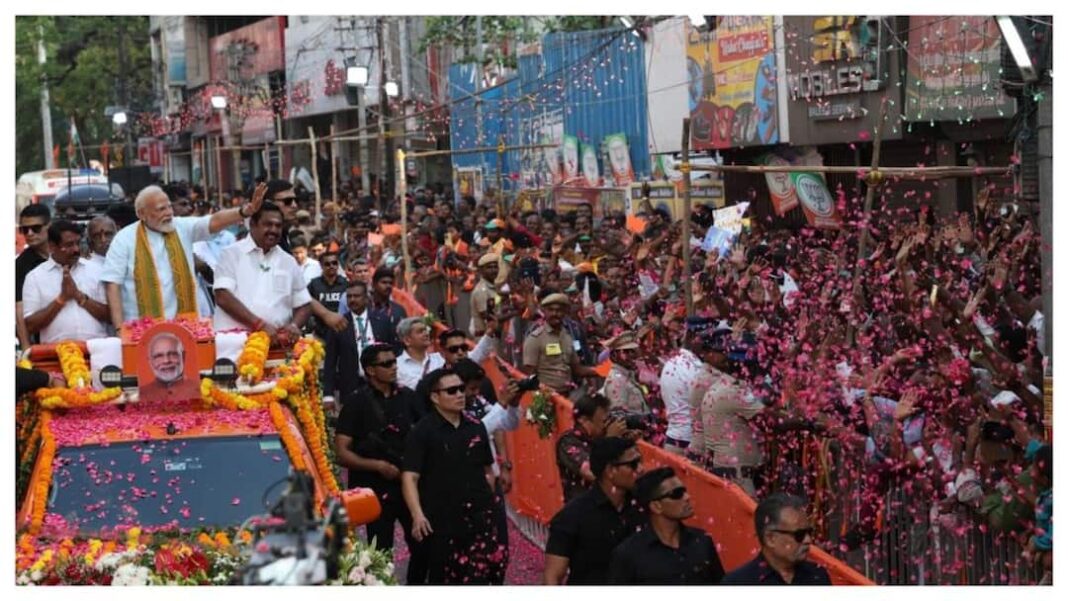 तमिलनाडु विधानसभा चुनाव: नागरकोइल रोड शो के दौरान पीएम मोदी ने एमजीआर, अन्नादुरई का सम्मान किया
