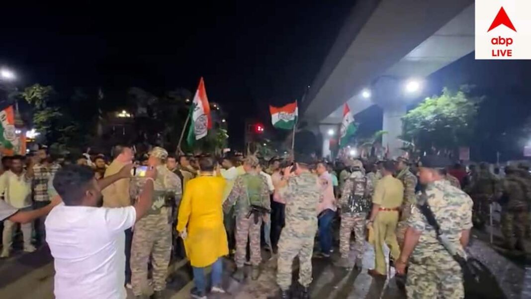 कोलकाता में मतदान के बाद अशांति जारी है, बिधाननगर स्ट्रॉन्गरूम के बाहर टीएमसी और बीजेपी के बीच झड़प हो गई है
