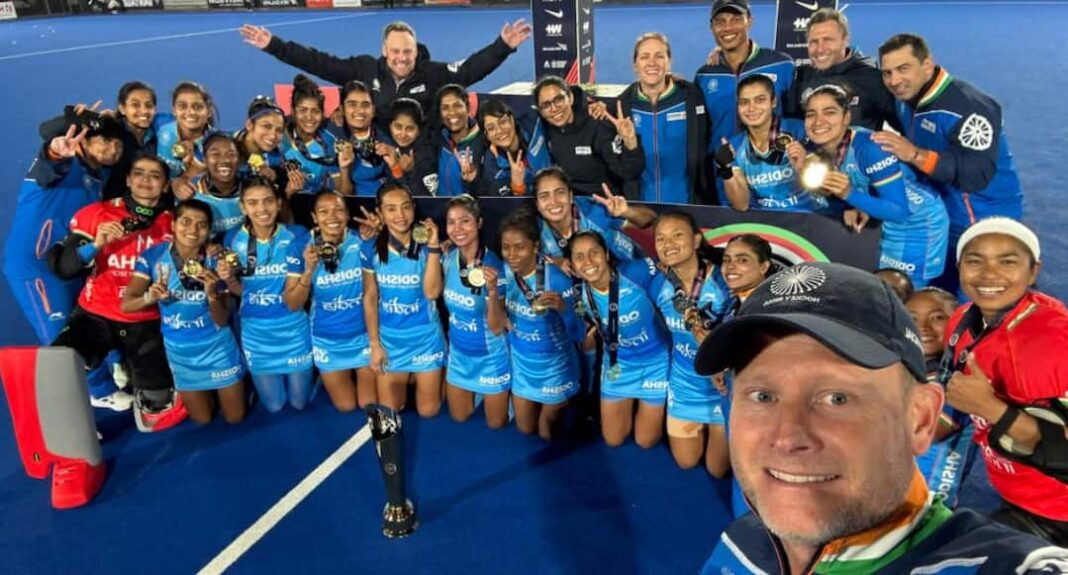 संदेह से प्रभुत्व तक: कैसे विदेशी कोच भारत को उसकी खेल कहानी को फिर से लिखने में मदद कर रहे हैं
