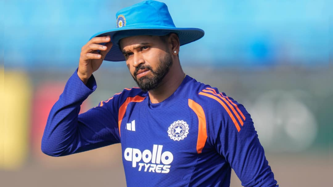 श्रेयस अय्यर ने लखनऊ वनडे में शानदार रिकॉर्ड के साथ विराट कोहली को पीछे छोड़ा
