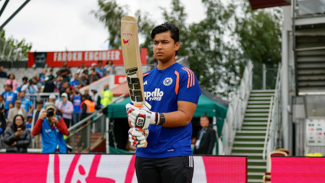 देखें: वैभव सूर्यवंशी ने अपने भारत डेब्यू के बारे में सबसे पहले व्यक्ति को बताया
